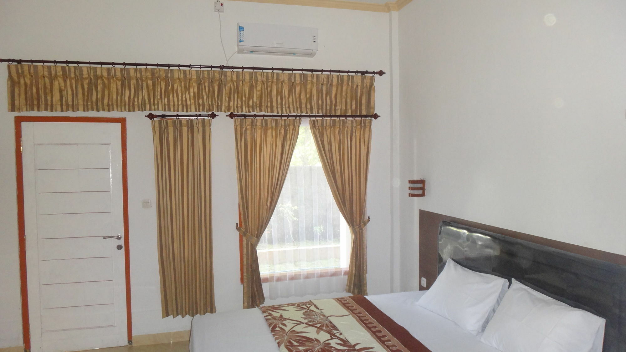 Krisna Homestay Kuta  Екстериор снимка